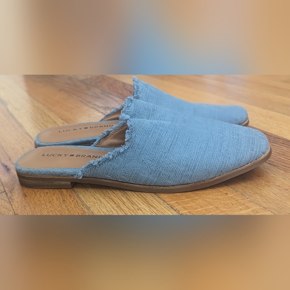 NWOB Lucky Brand Colley Sherling blue textile upper w/cute pattern & frayed - Picture 3 of 7